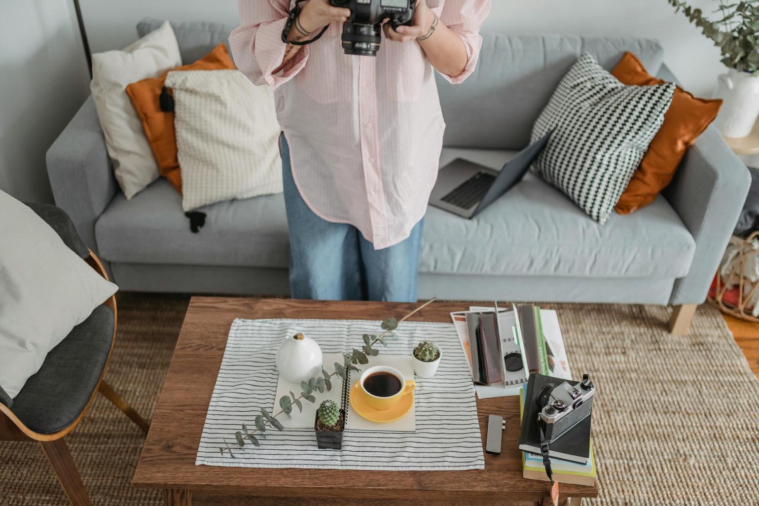 Professionelles Fotostudio mit technischer Ausrüstung